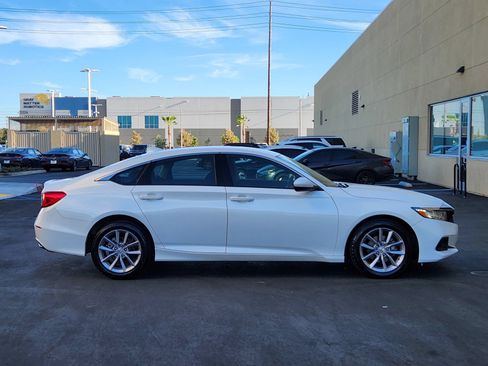 Used 2021 Honda Accord LX image 8