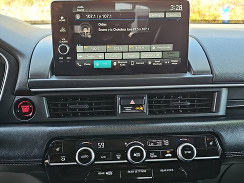 Used 2025 Honda Pilot EX-L image 22