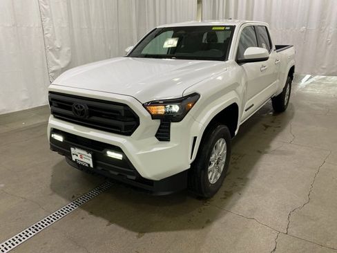 New 2026 Toyota Tacoma SR5 image 7