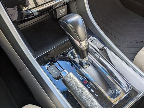 Used 2017 Honda Accord EX-L image 16