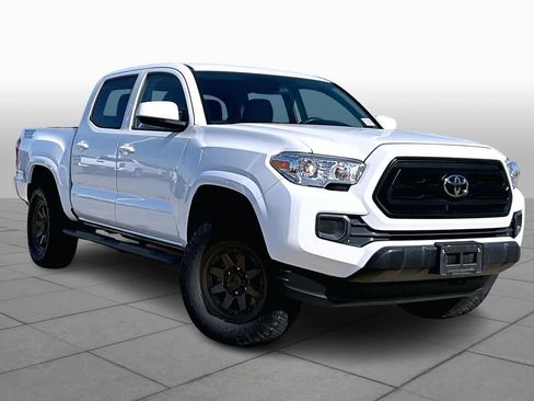 Used 2023 Toyota Tacoma SR image 3