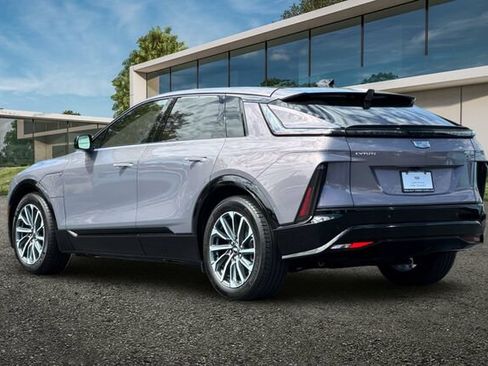 Certified 2024 Cadillac Lyriq Sport RWD image 6