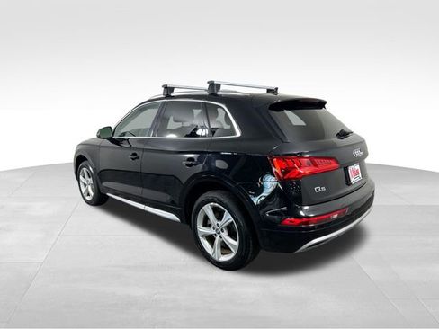 Used 2020 Audi Q5 2.0T Premium w/ Convenience Package image 4