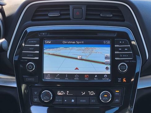 Used 2018 Nissan Maxima SR image 13