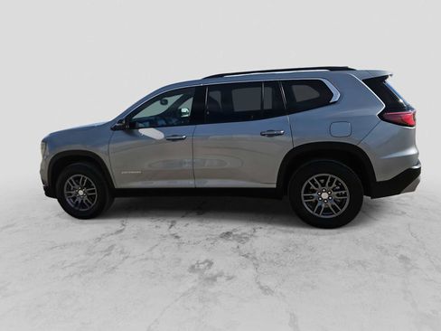 Used 2025 GMC Acadia Elevation image 5