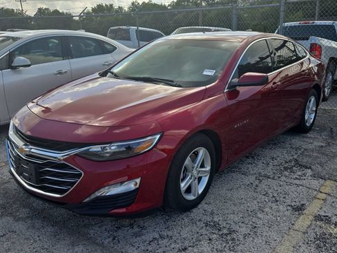 Used 2025 Chevrolet Malibu LT FWD image 4