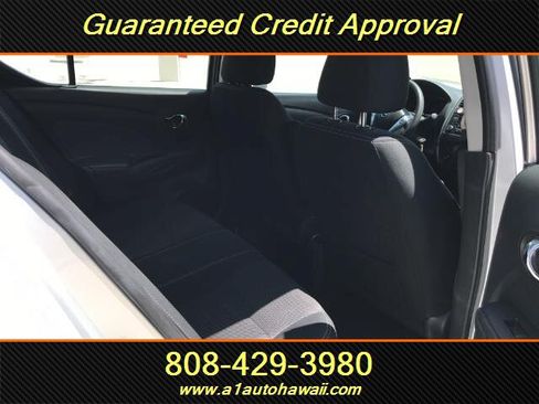 Used 2016 Nissan Versa SV FWD image 9