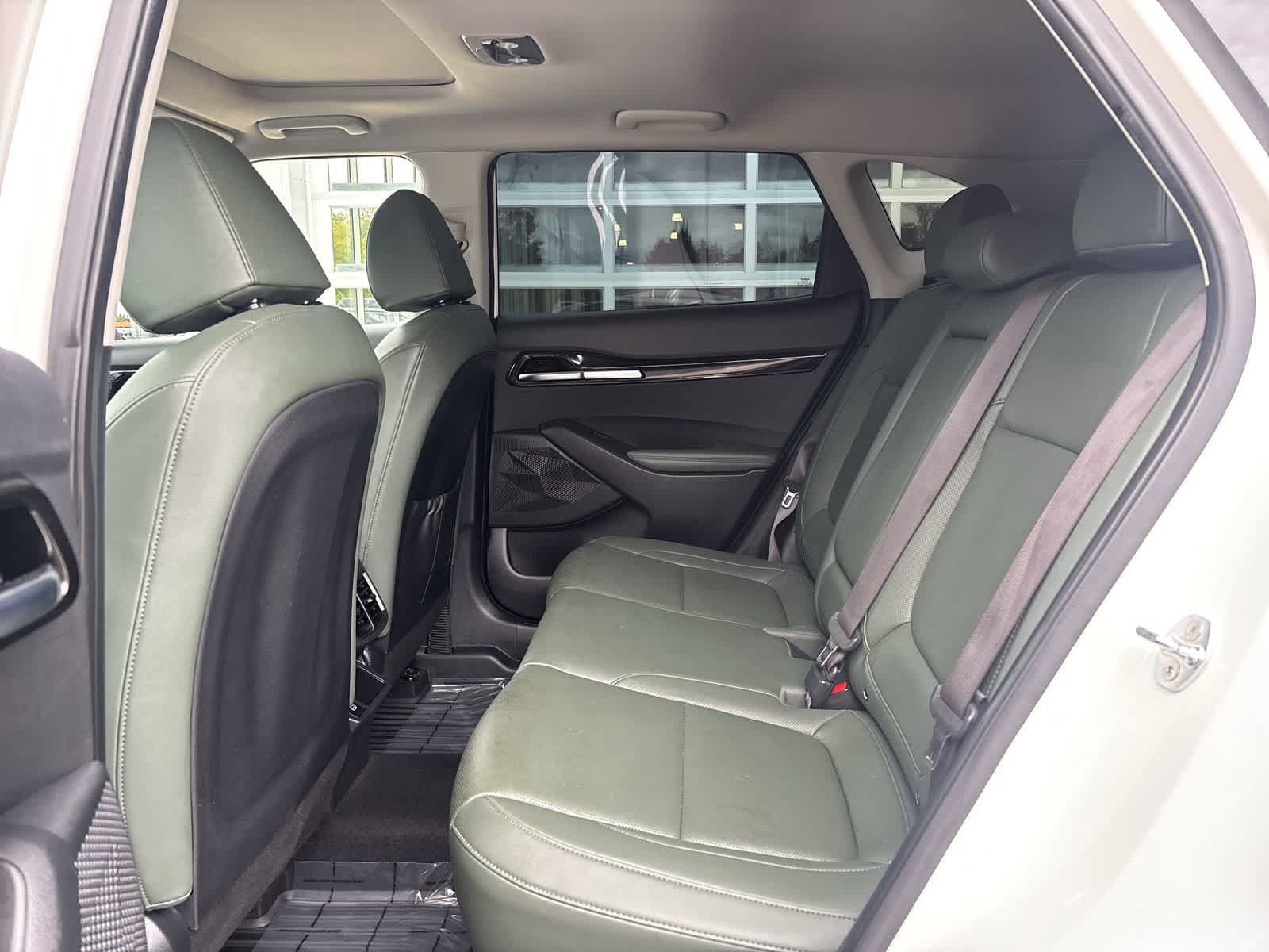 Used 2024 Kia Seltos SX w/ SX Sunroof Package AWD/4WD image 7