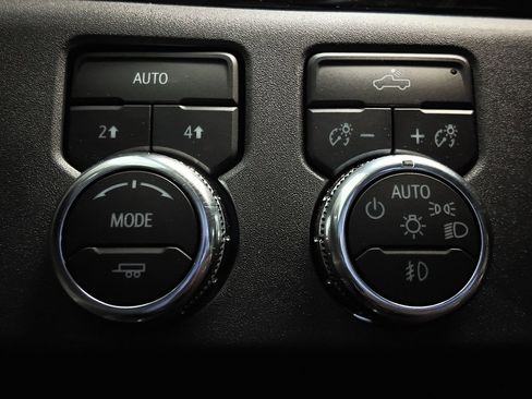 Used 2024 GMC Sierra 1500 Elevation image 10