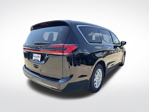 New 2027 Chrysler Pacifica Select FWD image 7