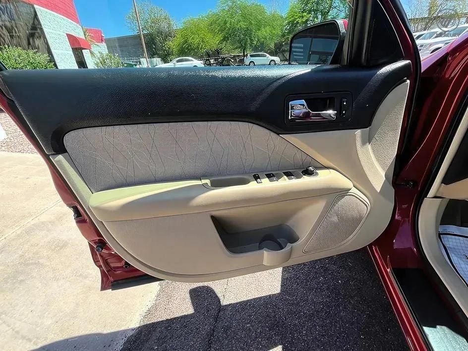 Used 2010 Mercury Milan FWD image 8