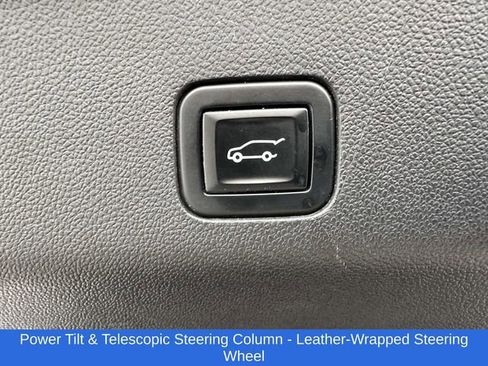 Used 2022 Chevrolet Tahoe RST w/ Sport Performance Package image 26