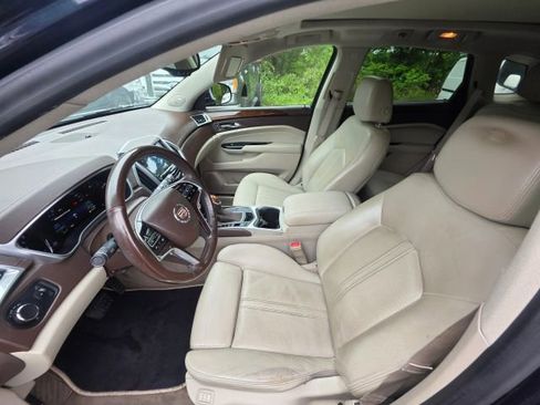 Used 2014 Cadillac SRX Luxury FWD image 12