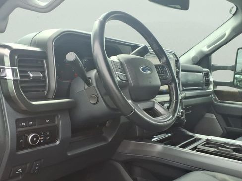 Used 2024 Ford F250 Lariat AWD/4WD image 14