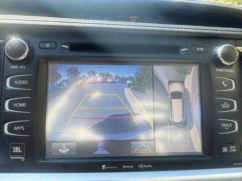 Used 2019 Toyota Highlander Limited Platinum AWD/4WD image 10