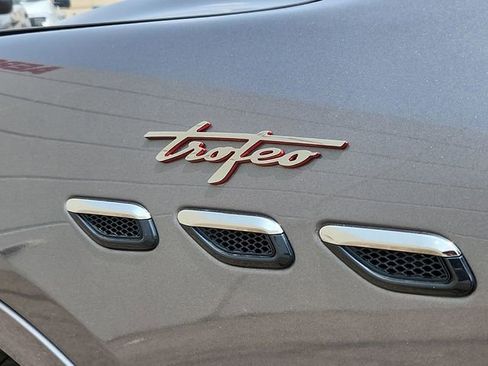 New 2023 Maserati Grecale Trofeo image 12