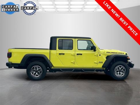 Used 2024 Jeep Gladiator Rubicon w/ Technology Group image 8
