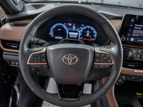 New 2026 Toyota Grand Highlander image 33
