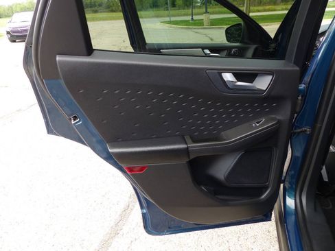 Used 2020 Ford Escape SEL AWD/4WD image 39