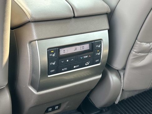 Used 2022 Lexus GX 460 Premium w/ Premium Package AWD/4WD image 23