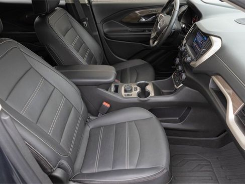 Used 2022 GMC Terrain Denali w/ Denali Premium Package image 21