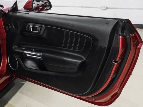 Used 2019 Ford Mustang Premium RWD image 40