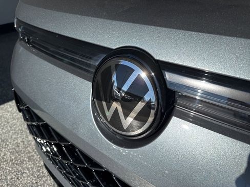 New 2026 Volkswagen Tiguan SE R-Line image 30