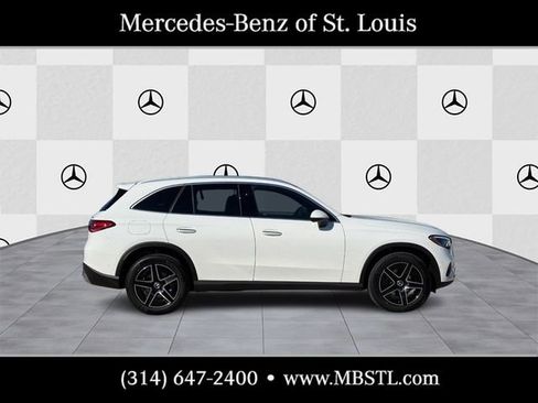 New 2026 Mercedes-Benz GLC 300 4MATIC image 2