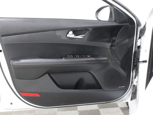 Used 2023 Kia Forte GT image 6