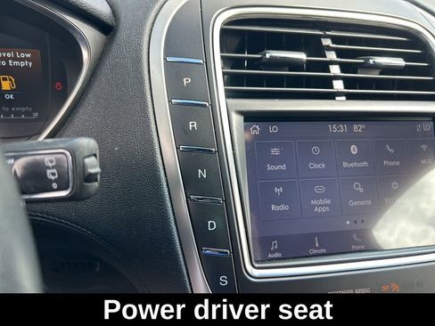 Used 2020 Lincoln Nautilus FWD image 14