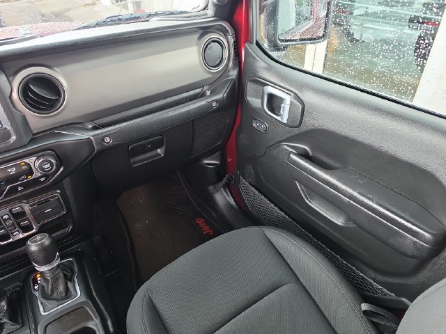 Used 2021 Jeep Gladiator Sport AWD/4WD image 15