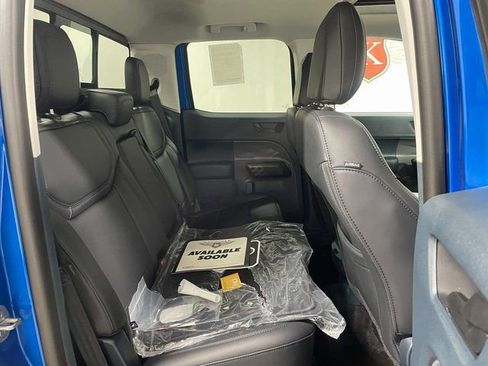 New 2025 Ford Maverick Lariat w/ Black Appearance Package image 22