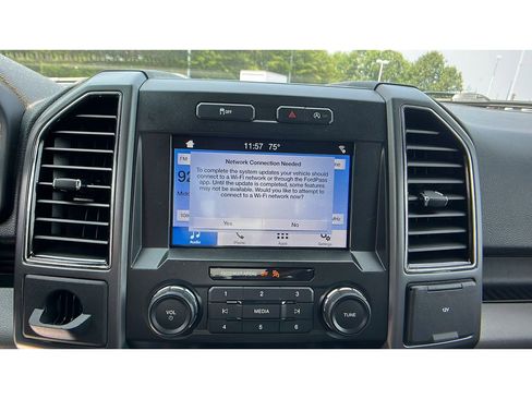 Used 2019 Ford F150 XLT image 11