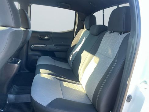 Used 2023 Toyota Tacoma TRD Sport image 13