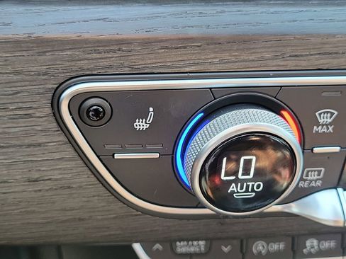 Used 2017 Audi A4 2.0T Premium Plus w/ Premium Plus Package image 35