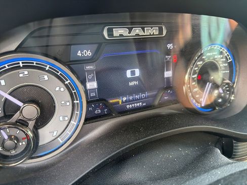 Used 2021 RAM 1500 Limited AWD/4WD image 1