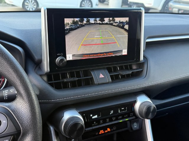 Used 2025 Toyota RAV4 LE AWD/4WD image 22
