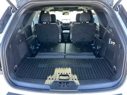 Used 2025 Ford Explorer ST w/ Sun And Sound Package image 14