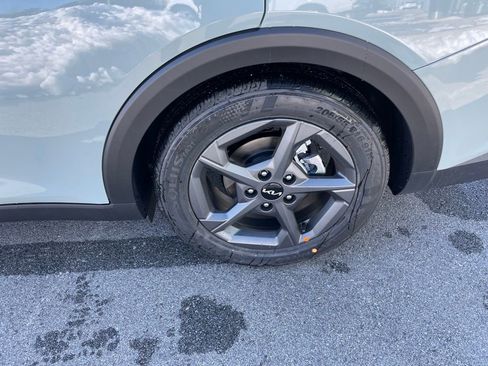 New 2026 Kia K4 LXS image 32