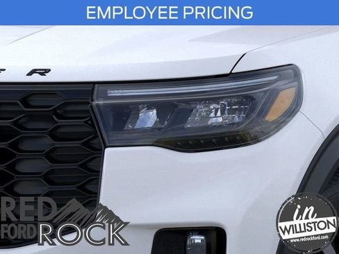 New 2026 Ford Explorer ST-Line AWD/4WD image 18