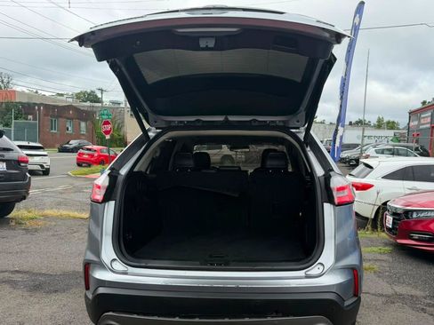 Used 2023 Ford Edge Titanium AWD/4WD image 6