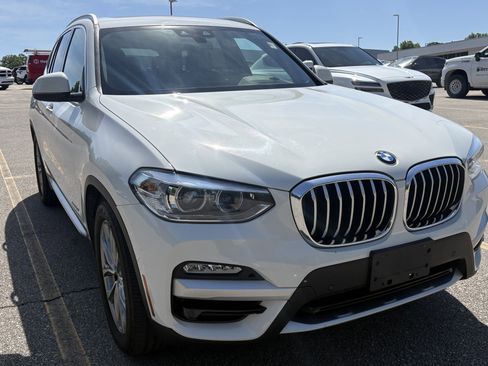 Used 2018 BMW X3 xDrive30i AWD/4WD image 2