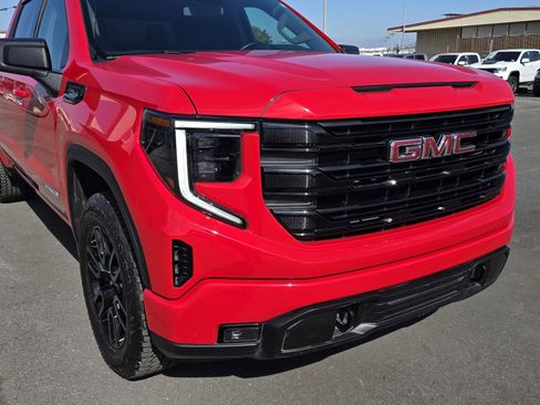 Used 2024 GMC Sierra 1500 Elevation w/ X31 Off-Road Package image 9