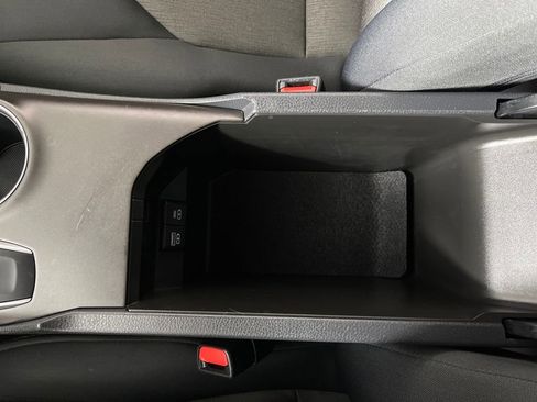 Certified 2022 Toyota Camry LE image 23