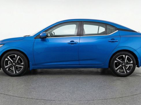 Used 2025 Nissan Sentra SV FWD image 5