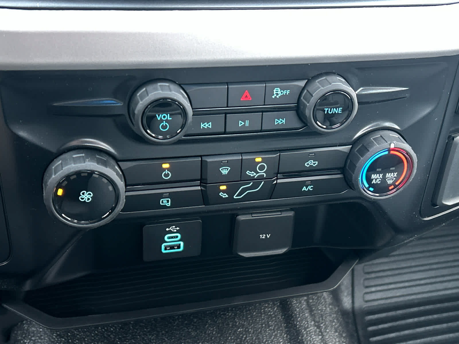 New 2026 Ford F250 XL AWD/4WD image 38