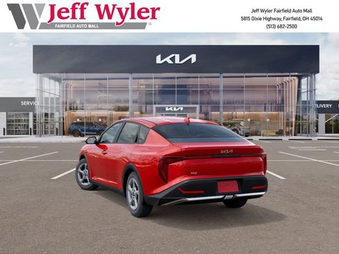 New 2025 Kia K4 LXS image 4