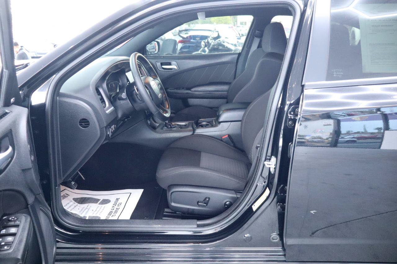 Used 2022 Dodge Charger GT w/ Driver Convenience Group RWD image 15