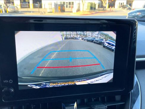 Used 2023 Toyota Corolla LE image 28