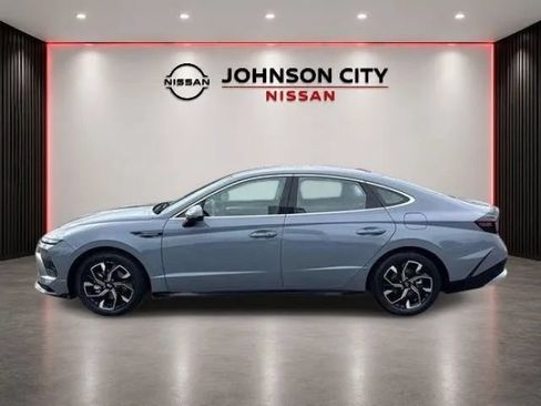 Used 2025 Hyundai Sonata SEL FWD image 8